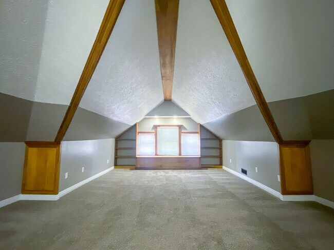 Building Photo - 1106 S Buckeye St