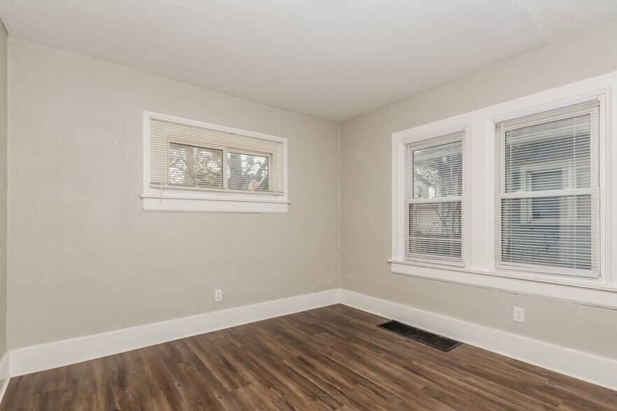 Building Photo - 612 Maryland Ave