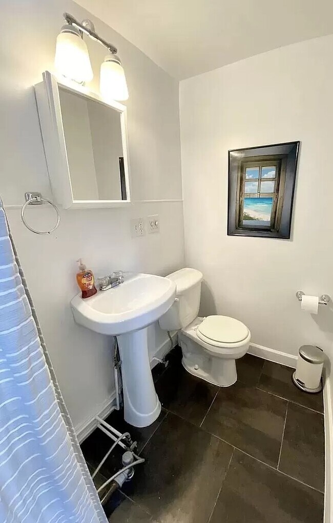 Building Photo - 720 S Randolph St