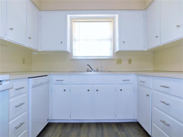 Building Photo - 3812 Yellowstone Pl