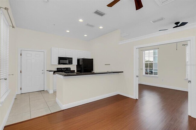 Building Photo - 1384 Lake Baldwin Ln