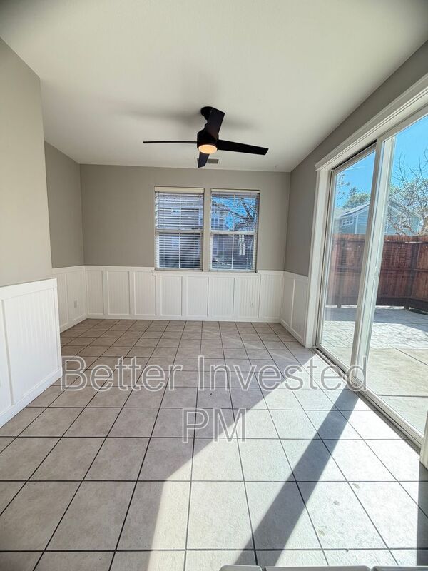 Building Photo - 2455 Prairie Ln