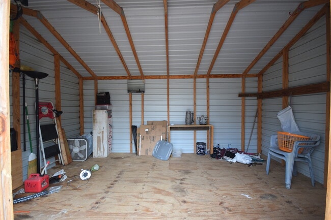 Building Photo - Nice, conveniently located 1 bed home.