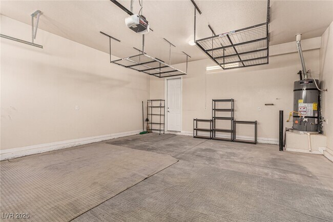 Building Photo - 2756 Leys Burnett Ave