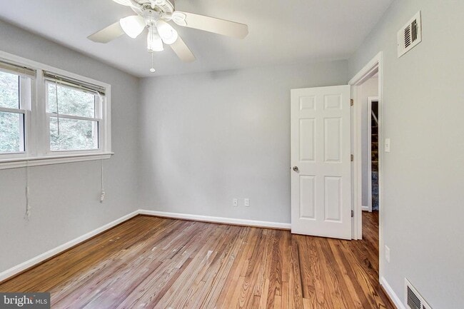 Building Photo - 6641 Barrett Rd