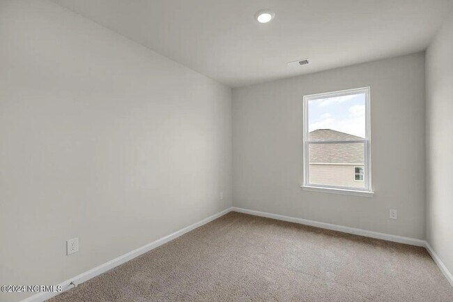 Building Photo - 7787 Pennycress Dr