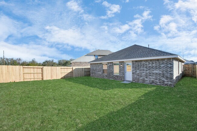 Building Photo - 27010 Breakaway Ln