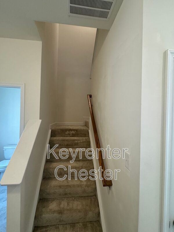 Building Photo - 11425 Claimont Mill Dr