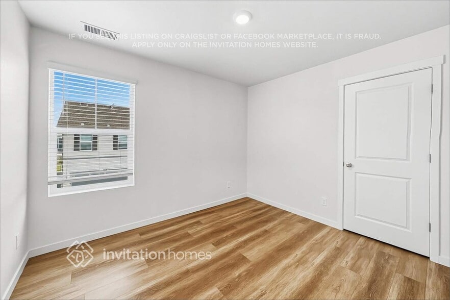 Building Photo - 257 S Uriah St
