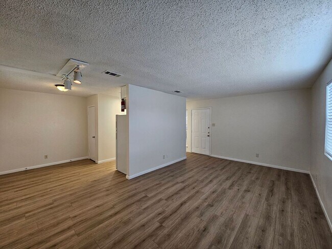 Building Photo - 2203 Wheeler Cir