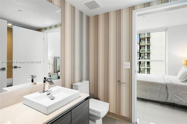 Building Photo - 1080 Brickell Ave