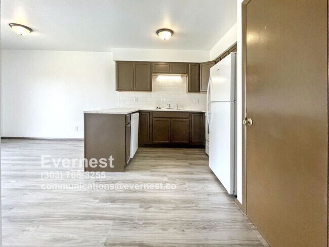 Building Photo - 2333 W 17th St