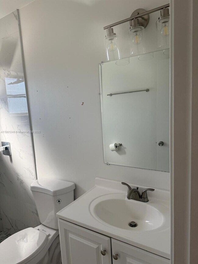 Building Photo - 11701 NW 37th Pl