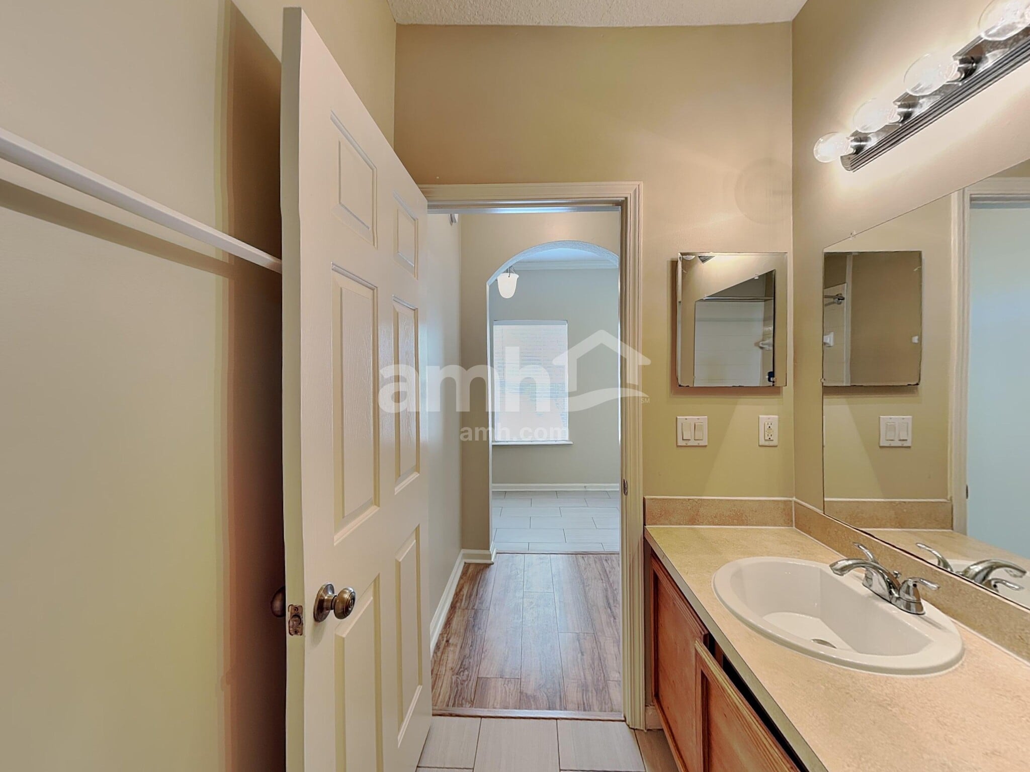 Building Photo - 3631 Silver Bluff Blvd