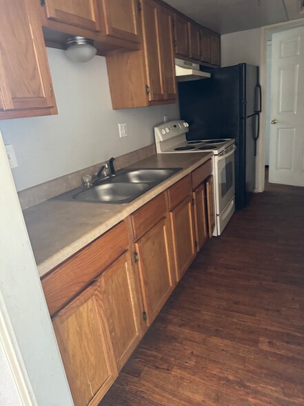 Building Photo - 750 Bonham St