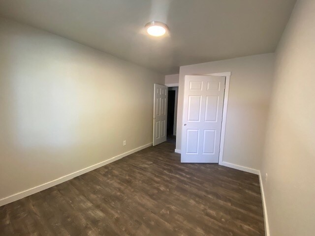 Building Photo - 338 25th Avenue Ct
