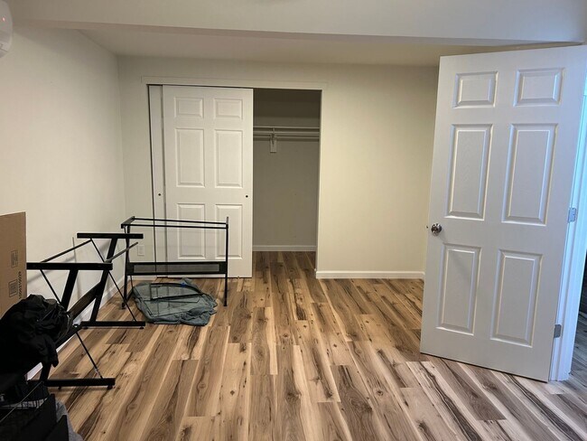 Building Photo - 348 McLean Ave