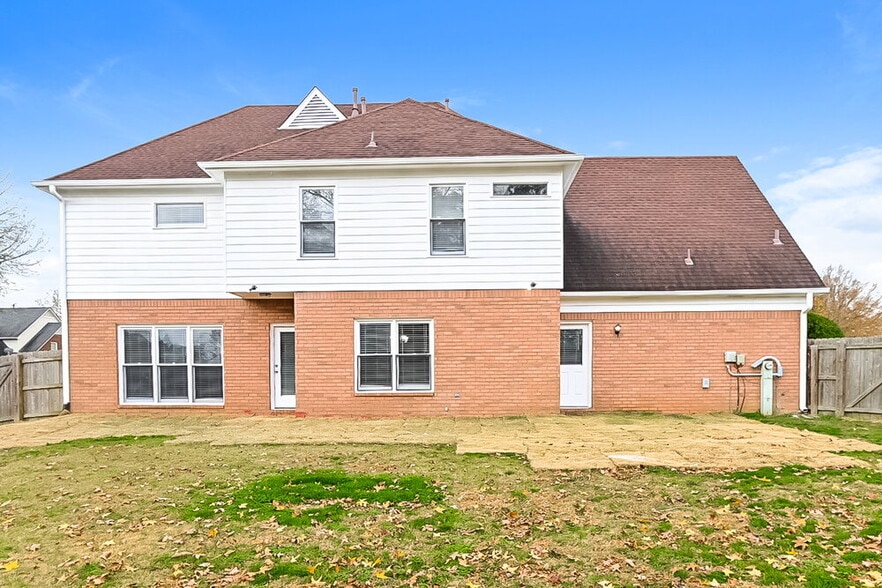 Building Photo - 1776 Lichfield Ct