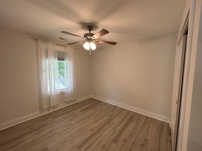 Building Photo - West AVL - 3/2 Contemporary Build Ready Now!