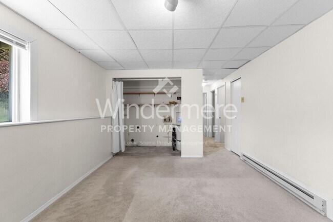 Building Photo - 4128 E 34th Ave