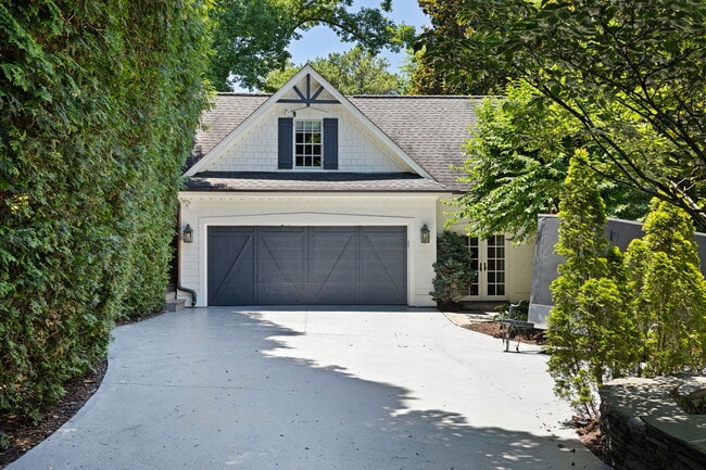 Building Photo - 1358 Briarcliff Rd NE