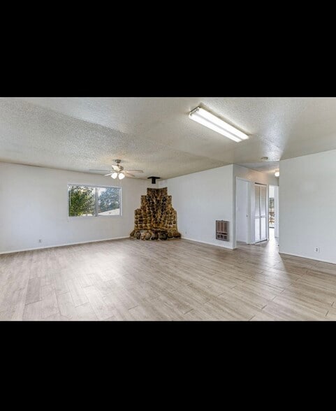 Building Photo - 3930 Laredo St