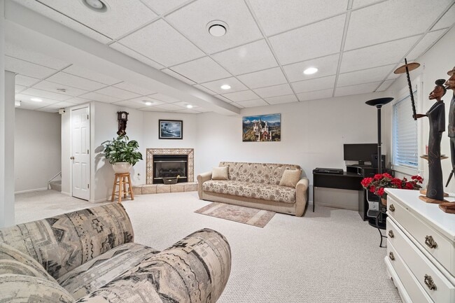 Building Photo - 32504 Millstone Cir