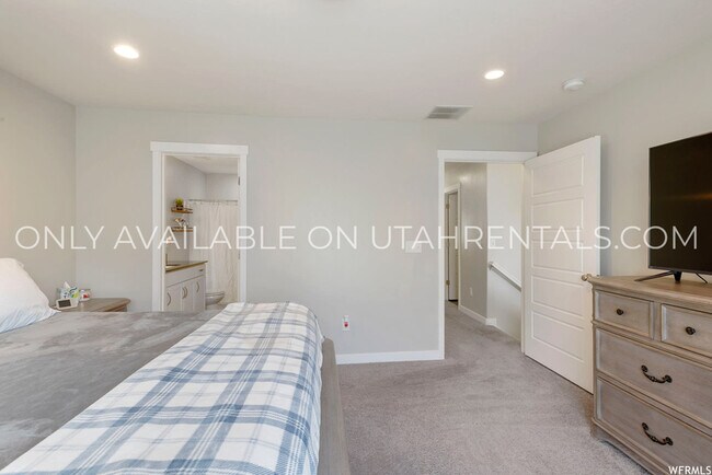 Building Photo - 5073 W Arete Wy