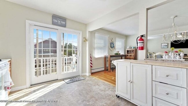 Building Photo - 308 Cove Dr