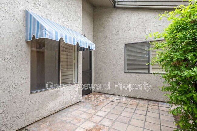 Building Photo - 4900 4900 E Chapman Ave