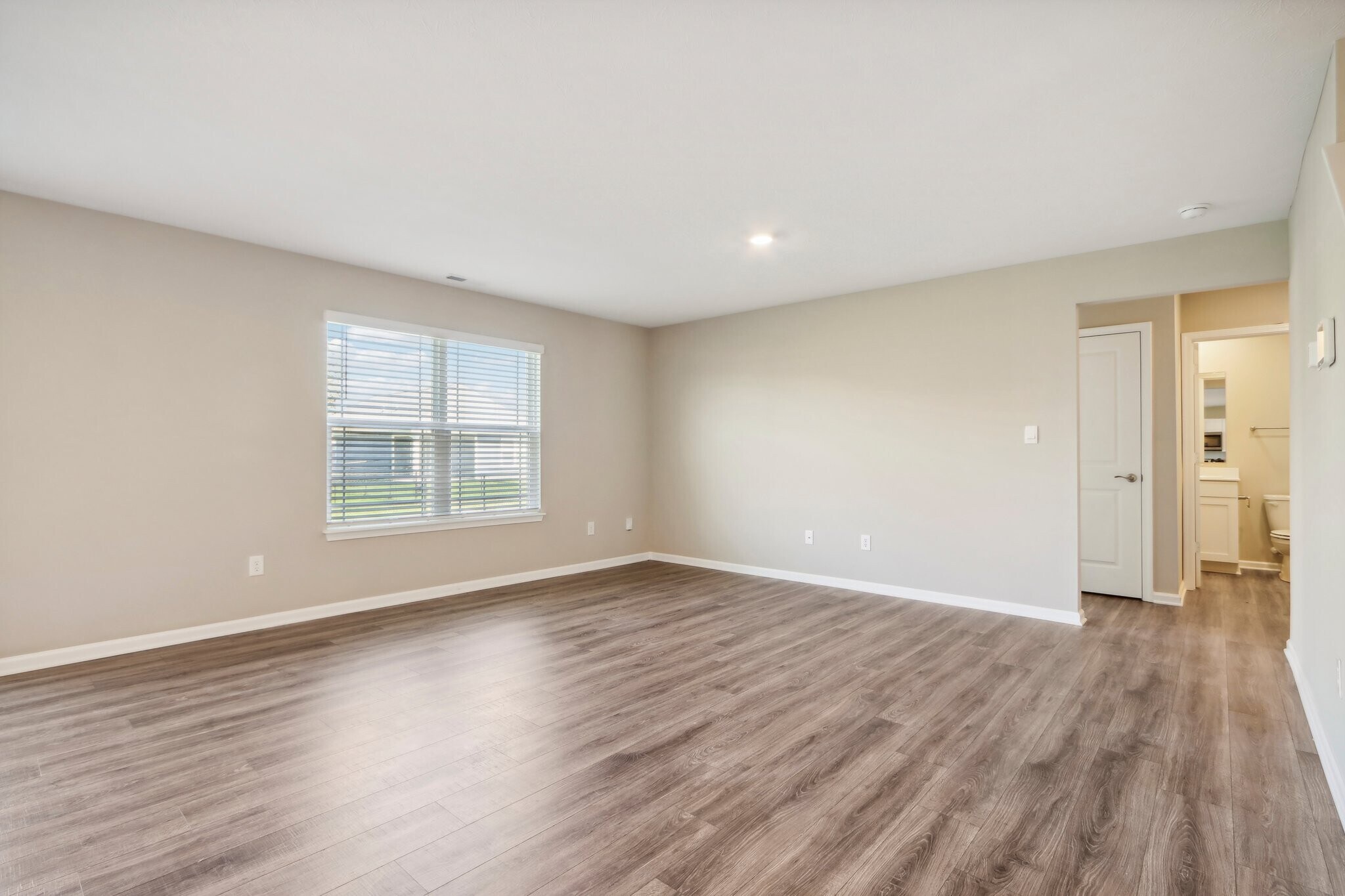 Building Photo - 537 Marsh Aster Dr