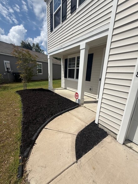 Building Photo - 358 Feldspar Ln
