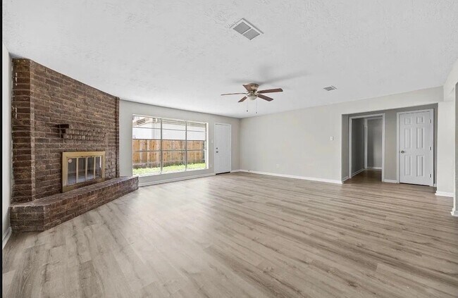 Building Photo - 16523 Loch Maree Ln