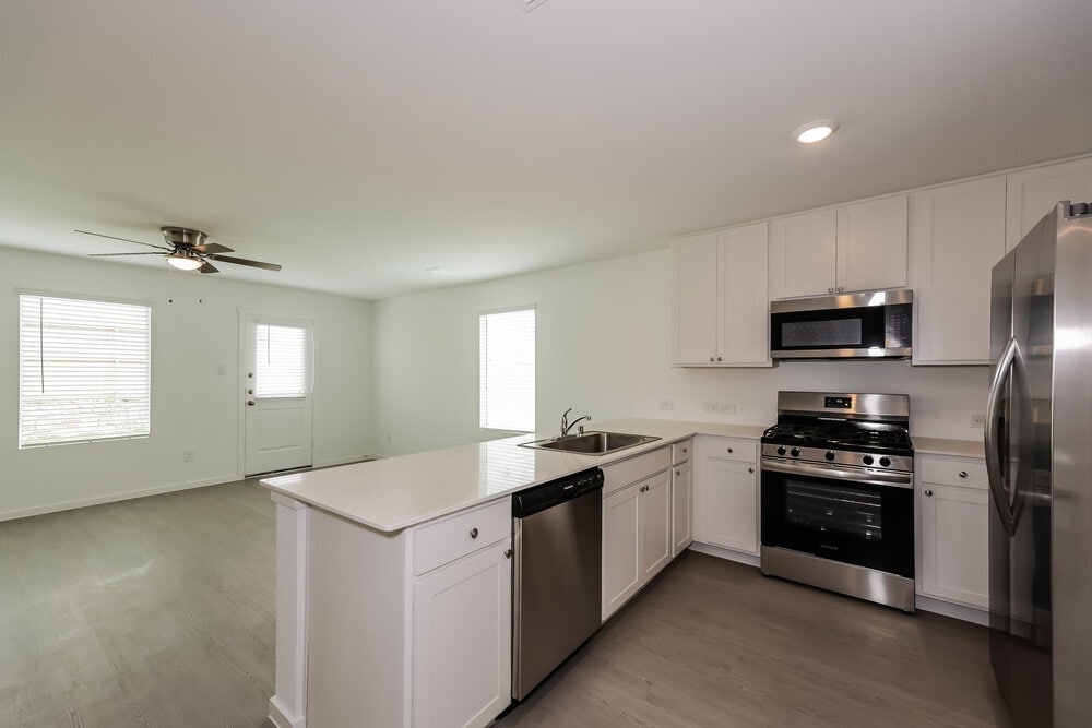 Building Photo - 2233 Crested Saguaro St