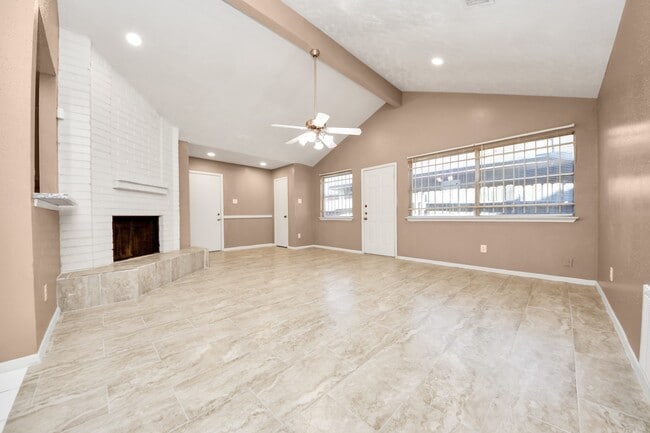 Building Photo - 16423 Monte Carlo Ln