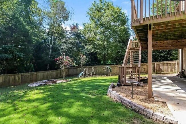 Building Photo - 4760 Bantry Way