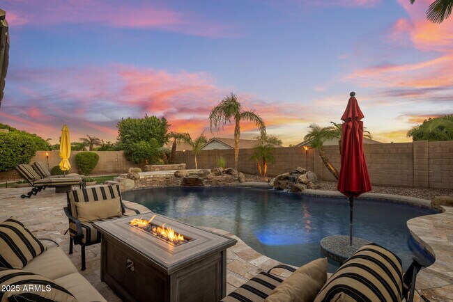 Building Photo - 9053 E Hobart St