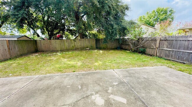 Building Photo - 15128 Elstree Dr