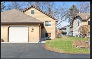 Building Photo - 607 Belland Ave