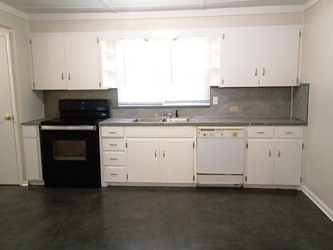 Building Photo - 814 Kennedy St