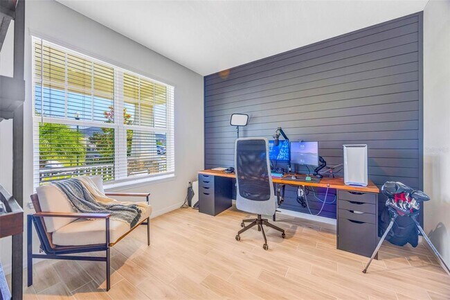 Building Photo - 33995 Astoria Cir