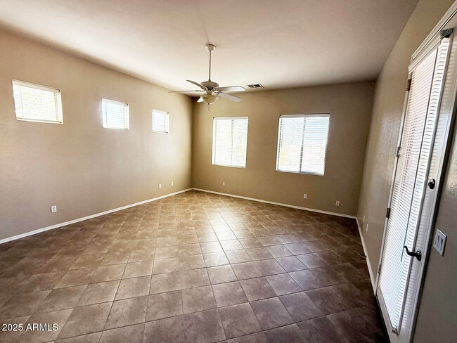 Building Photo - 4537 E Thunder Hawk Rd