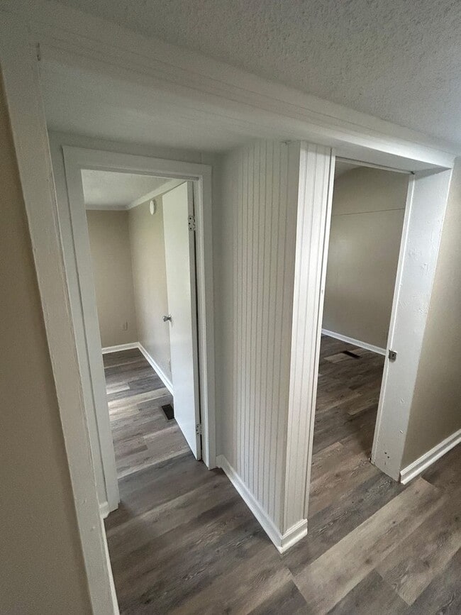 Building Photo - 3 Bed 2 Bath Home - Under Renovations