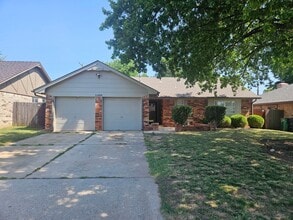 Building Photo - (3) Bed/(2) Bath in South OKC! Storm Shelt...