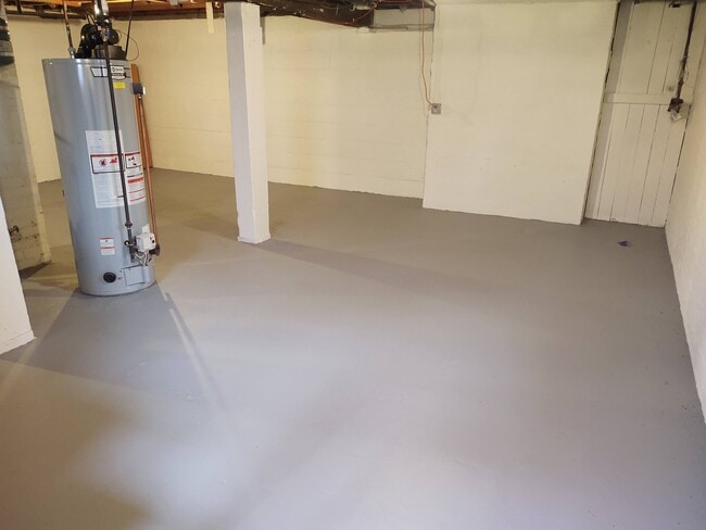 Building Photo - 712 4th St NW