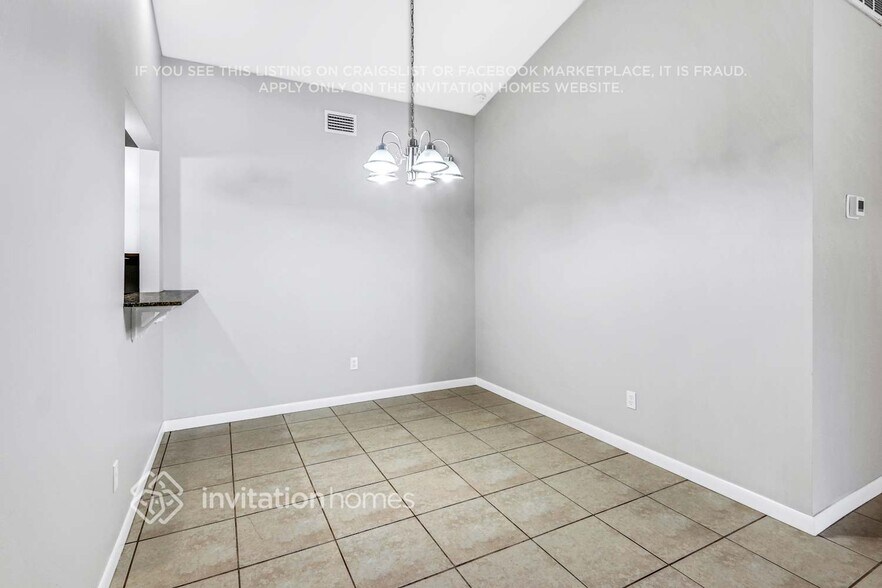 Building Photo - 11203 Shadybrook Dr