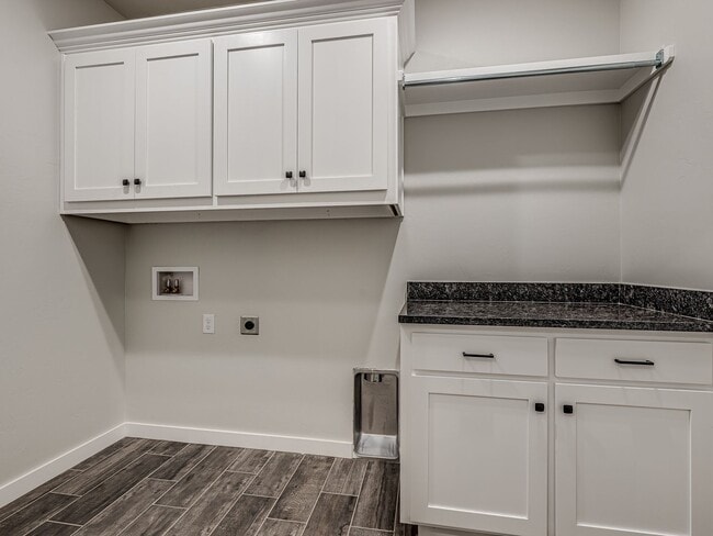 Building Photo - Stunning Brand New Build + Deerk Creek Sch...