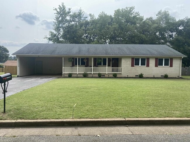 Primary Photo - 796 Hart Dr