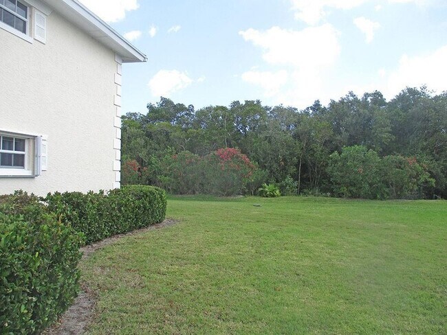 Building Photo - 740 Lake Orchid Cir