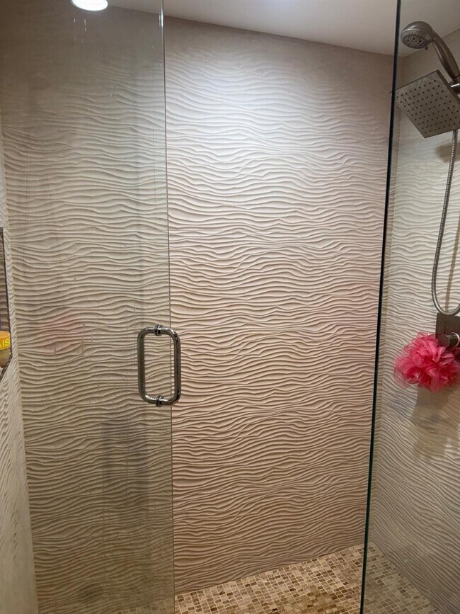 Building Photo - 3010 N Course Dr